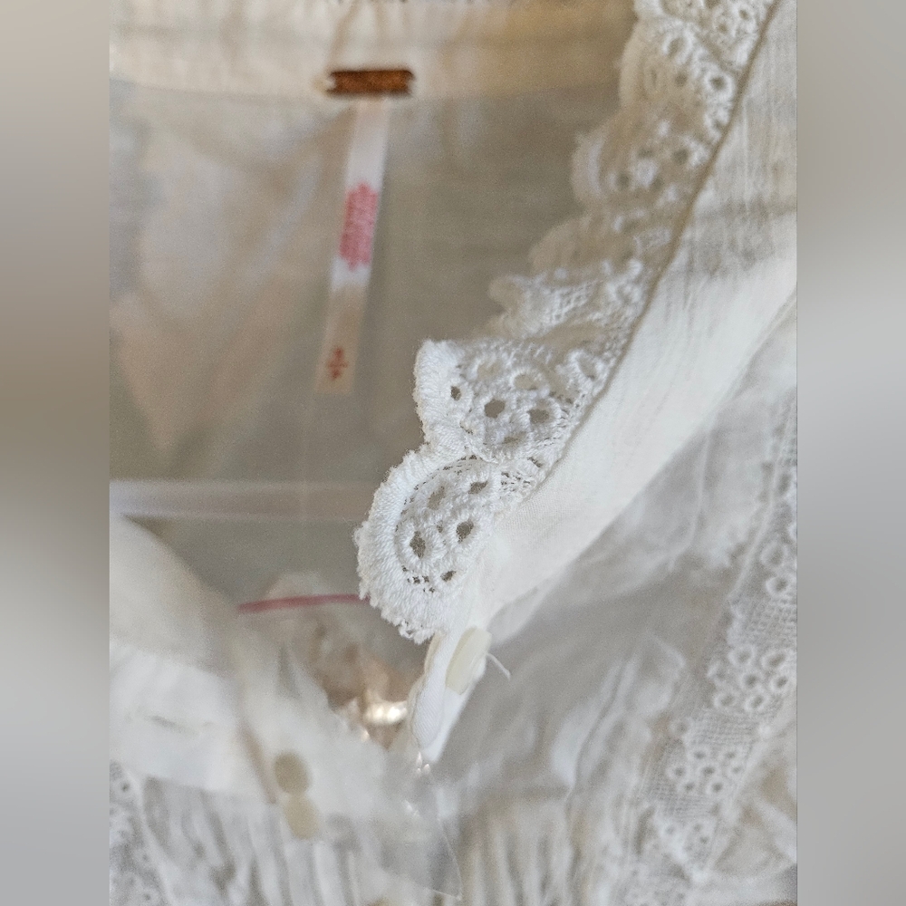 Free People White Lace Top 🤍 - Picture 4 of 12
